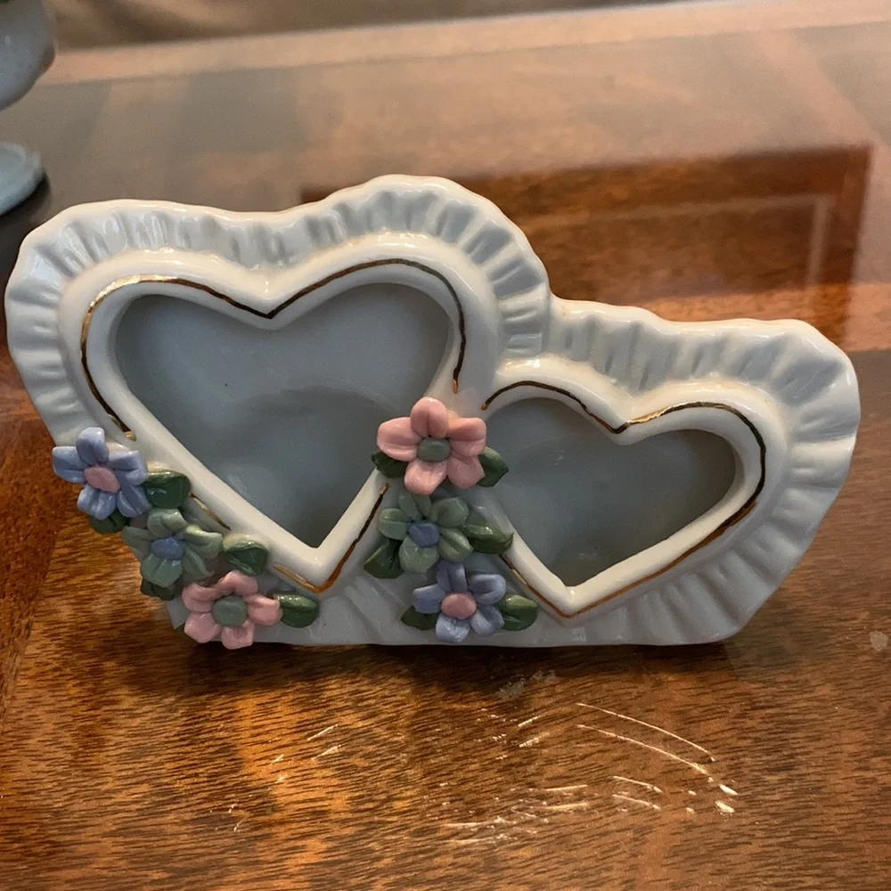 Photo Frame Dimensional Ceramic Heart shaped floral 2 Picture Flower Design